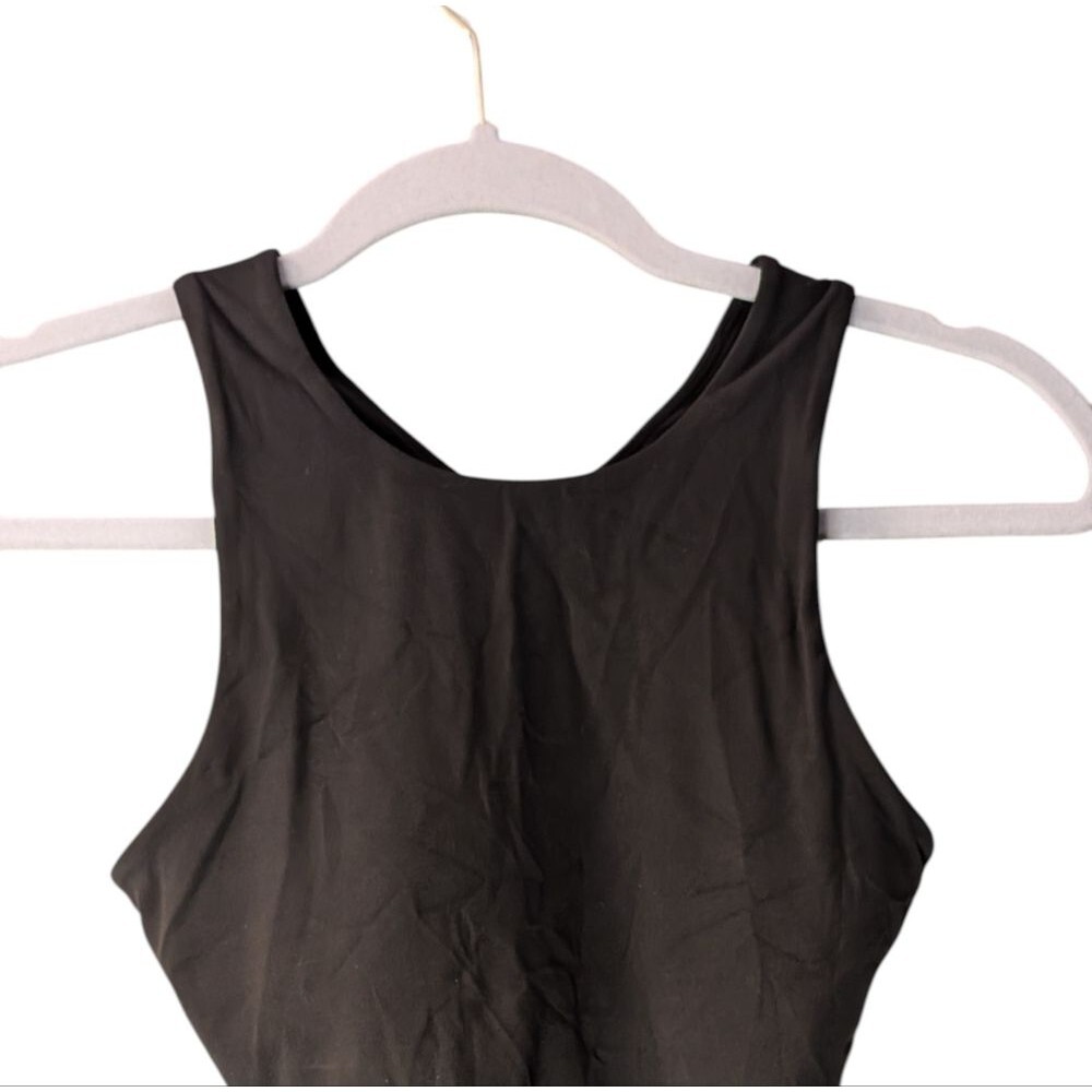 NWT Quince Ultra-Form High-Neck Cropped Tank olive green size XS racer back